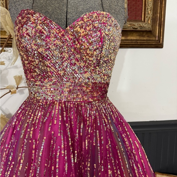 Terani Couture Strapless Sweatheart Colorful Sequined Formal Dress ~ Size 2 🧡🍄 - Picture 2 of 8